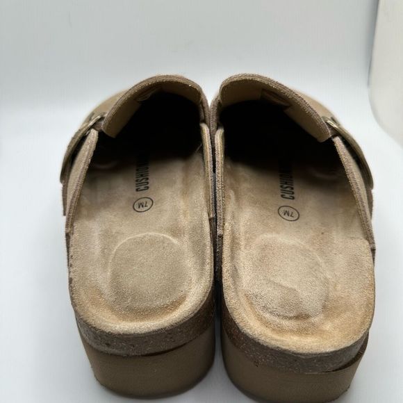 CUSHIONAIRE Women's Genuine Suede Cork Footbed Platform Clog with +Comfort 7 SAN - Picture 4 of 7